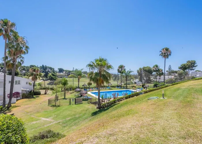 Apartment Azahara1, Panoramic Views And Frontline Golf Marbella